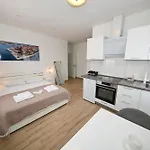 Noma Studio & Rooms